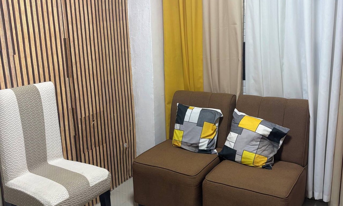 Pagsanjan Bed & Breakfast | Villa Seresa Room B: 5 minutes to the town square of Pagsanjan, Laguna!