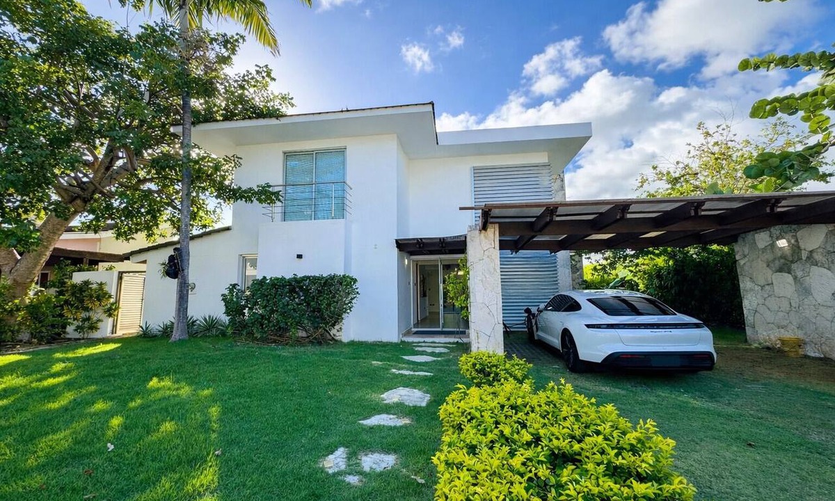 Punta Cana Village House | Villa with Hot Tub & BBQ | 3 minutes from Airport