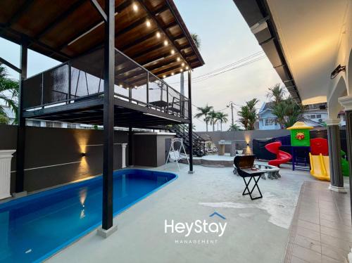Malacca City House | Villa6R5B20Pax SwimmingPool Karaok Playground Game