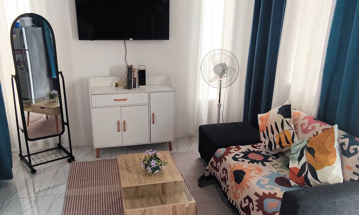 Butuan House | Vista Prime by JZ Homestay: 2BR Home Near SM & CSU w/Parking + WiFi + Netflix