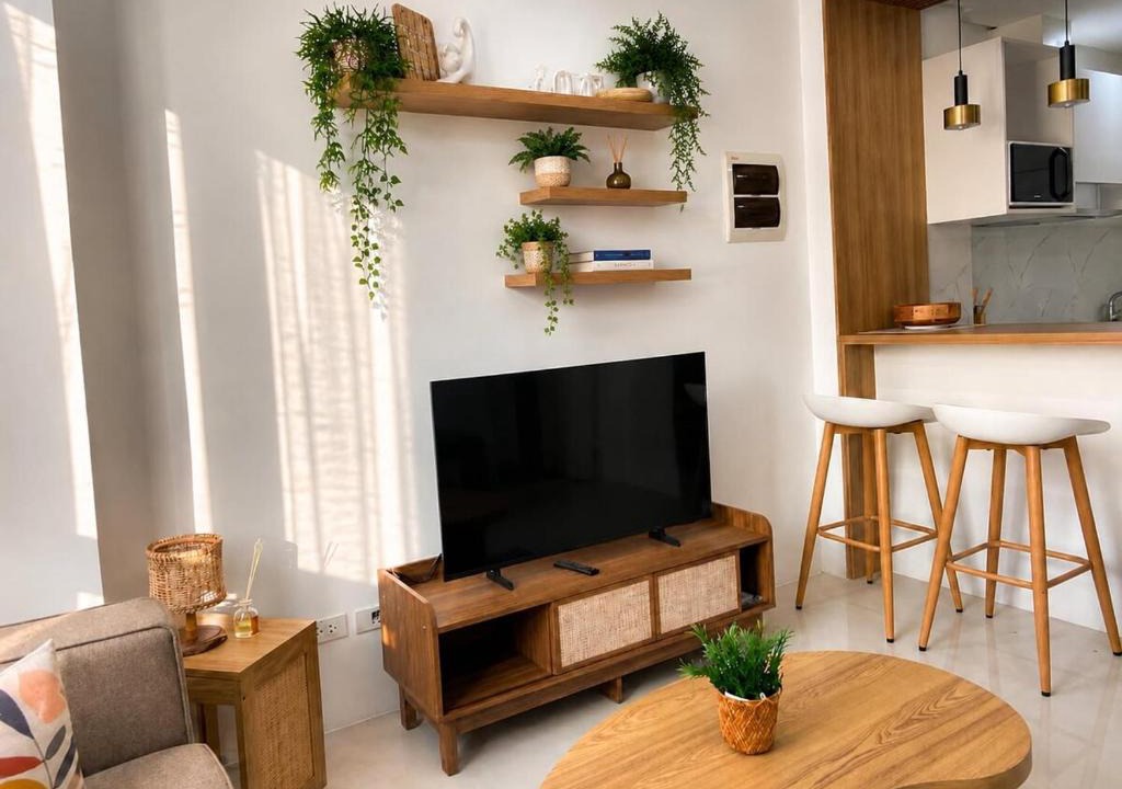 Pallocan Apartment | Warm & Stylish 1BR Condo One PonteFino Batangas