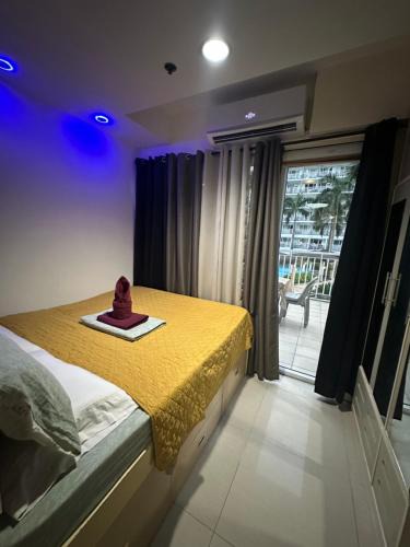 Barangay 76 Apartment | Wheng Place at Shell Residences MOA