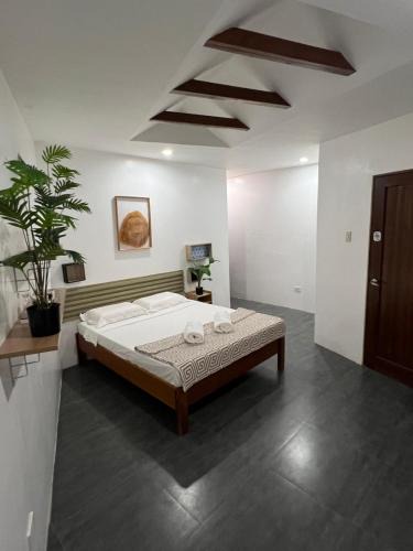 Libaong Apartment | White house panglao