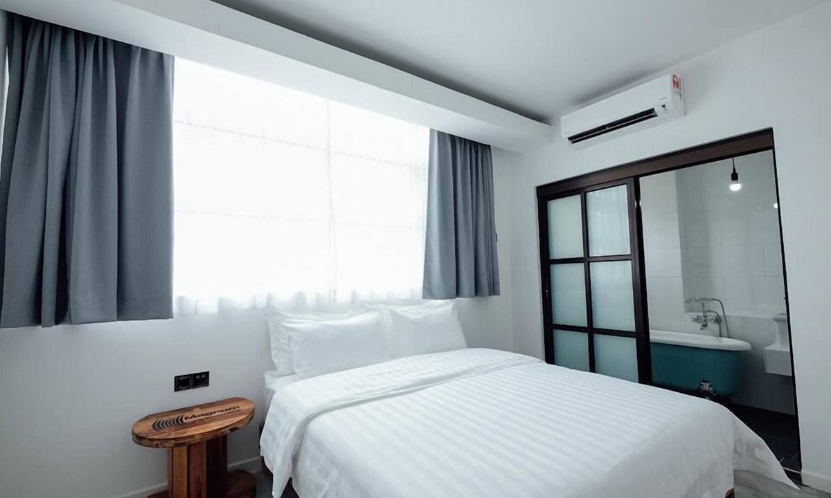 Malim Jaya Hotel | White Loft Hotel