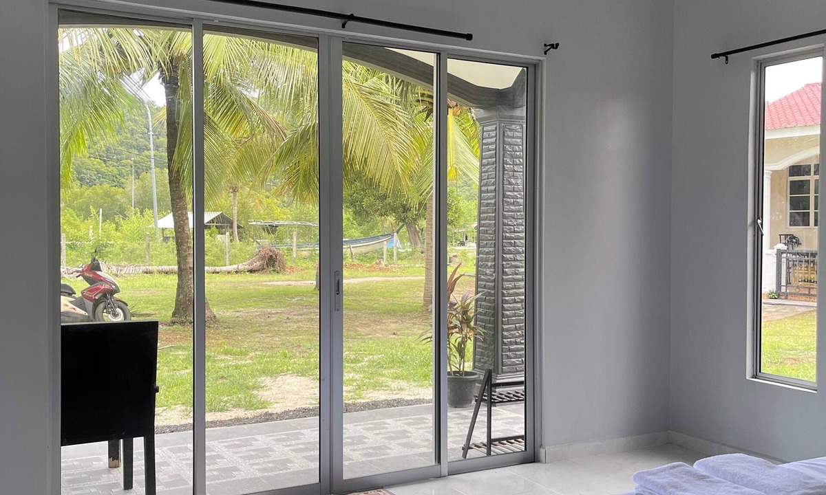 Kampung Kedawang Apartment | White Villa @ Mangrove