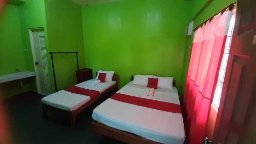 Puerto Princesa City Centre Hostel | William Hearts Pension