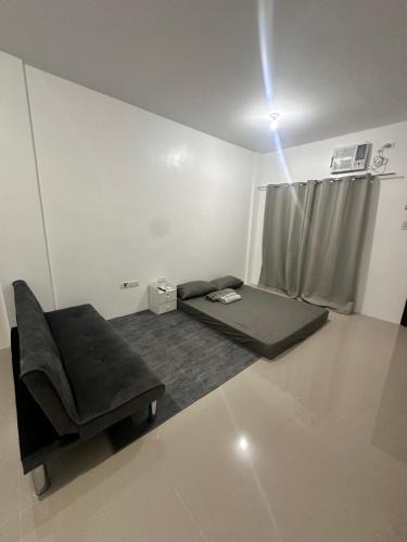 Lipa Apartment | Yna C Guesthouse