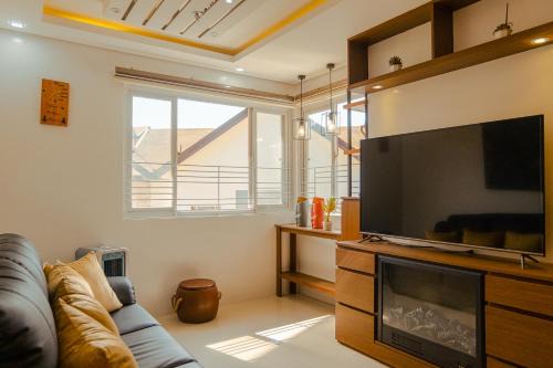 Baguio Apartment | Yong's Place at Goshen - The Courtyard