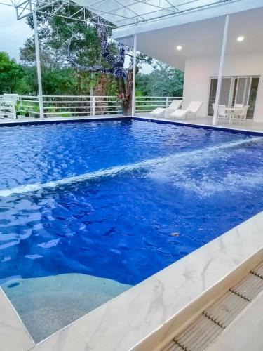Morong Bed & Breakfast | Zoobic Glampz