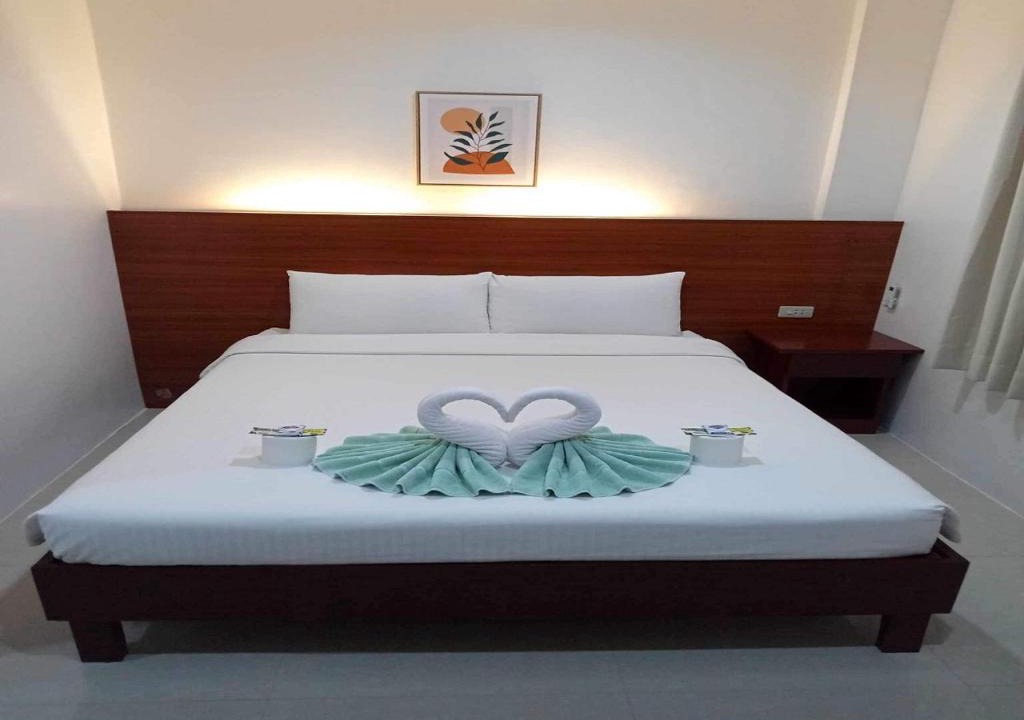 Lazi Hotel | Zosimo's Inn