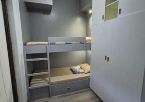 3BR 70sqm Free internet, Penthouse unit in Ermita, Manila near US Embassy