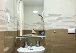 Chic,Clean Unit near AbsCbn @Mplace QC