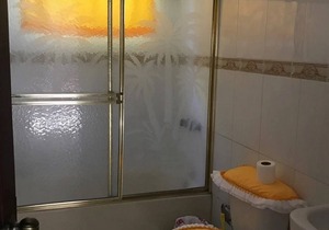 Guest-friendly villa in central Sosua, pool/cable TV/Internet, 5 bedrooms in Sosúa