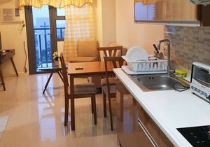 Horizons 101 Condominium ( 1 Bedroom / 1 Bath )
