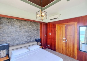 Lux. 2 BR Condo- Beach+4 Pools‏ - wow sea-view
