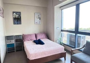 Mactan Newtown Condo with Pool access