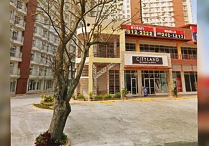 Tagaytay Condo with overlooking