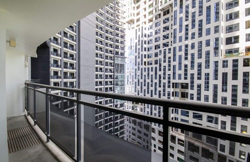 Downtown Apartment | 1-Bedroom Deluxe in Makati @ Milano 1603