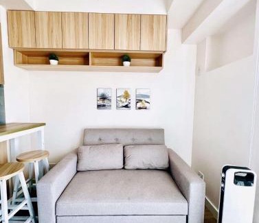A. Bonifacio Apartment | 1 BR Condo Unit at The Celandine Condominium near Ayala Cloverleaf Mall