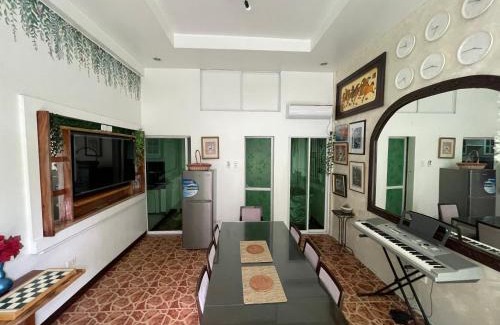 Taguig Apartment | 1-BR spacious lofted apartment near BGC Taguig City (THR105)