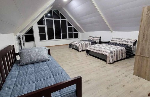 Manolo Fortich House | 100 m² House ∙ 1 bedroom ∙ 12 guests