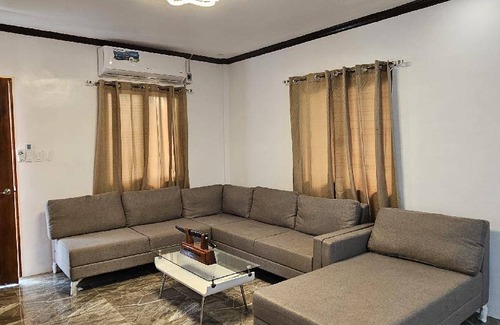 Basey House | 100 m² House ∙ 2 bedrooms ∙ 12 guests