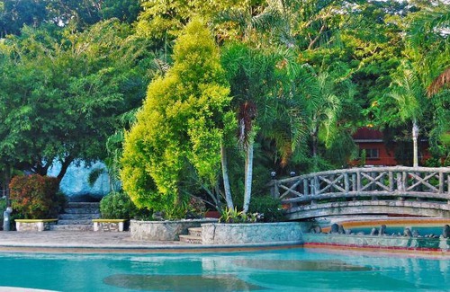 Tanay Resort | 100 m² Resort ∙ 2 bedrooms ∙ 8 guests