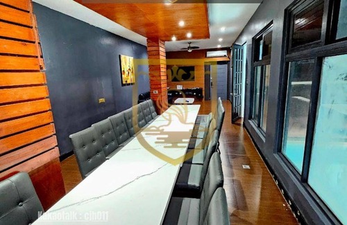 Angeles City Villa | 100 m² Villa ∙ 10 bedrooms ∙ 20 guests