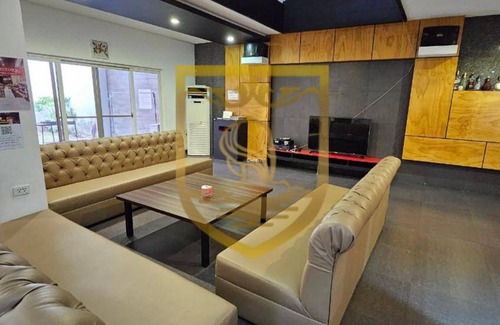 Angeles City Villa | 100 m² Villa ∙ 7 bedrooms ∙ 14 guests