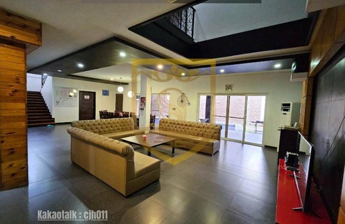 Angeles City Villa | 100 m² Villa ∙ 7 bedrooms ∙ 14 guests