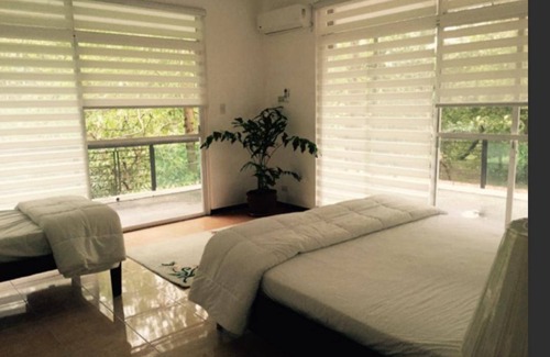 Iba House | 1000 m² House ∙ 5 bedrooms ∙ 22 guests