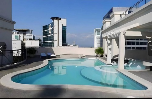 Salcedo Village Apartment | 102 m² Apartment ∙ 2 bedrooms ∙ 6 guests