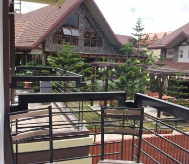 Baguio Hotel | 120 m² Hotel ∙ 3 bedrooms ∙ 10 guests