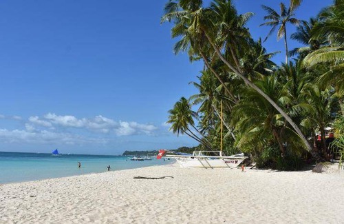 Boracay Island Hotel | 14 m² Hotel ∙ 9 guests