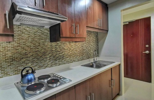 Lahug Condo | 1bedr Deluxe Condotel at The Padgett Place