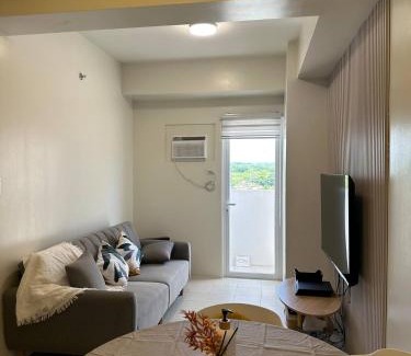 Binan City Apartment | 1Bedroom, living room w balcony ADHI staycation
