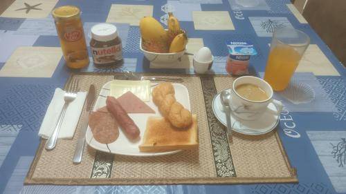 Dumaguete Bed & Breakfast | 20 m² Bed and breakfast ∙ 2 guests