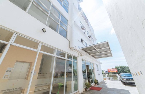Roxas City Hotel | 20 m² Hotel ∙ 10 guests