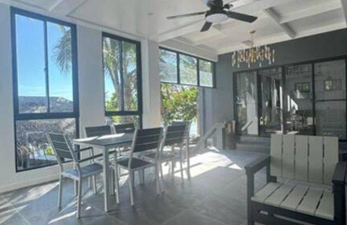 Pandan House | 200 m² House ∙ 3 bedrooms ∙ 12 guests