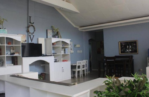 Bauang Resort | 220 m² Resort ∙ 27 guests