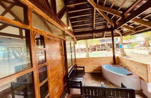 Baler Hotel | 25 m² Hotel ∙ 10 guests