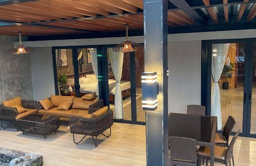 Ternate Resort | 250 m² Resort ∙ 2 bedrooms ∙ 10 guests
