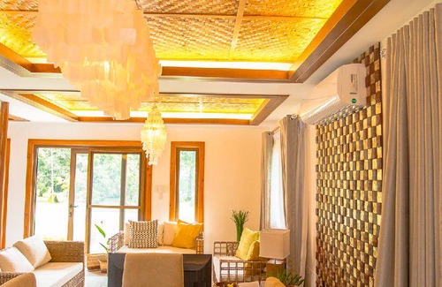 San Mateo Resort | 259 m² Resort ∙ 5 bedrooms ∙ 22 guests