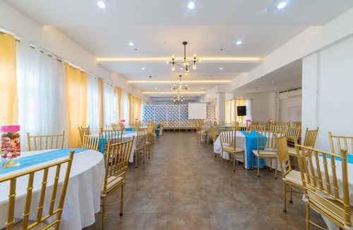 Barangay Poblacion Hotel | 30 m² Hotel ∙ 8 guests