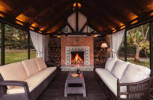Alfonso House | 358 m² Farmhouse ∙ 3 bedrooms ∙ 16 guests