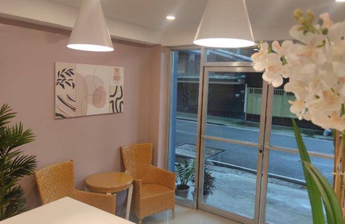 Quezon City Hotel | 40 m² Hotel ∙ 6 guests