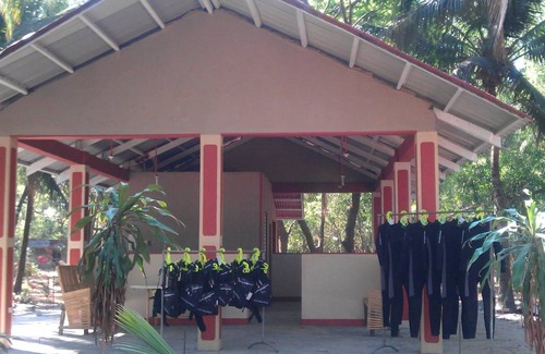 Occidental Mindoro Province Resort | 40 m² Resort ∙ 5 guests