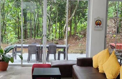 Antipolo House | 400 m² House ∙ 2 bedrooms ∙ 22 guests