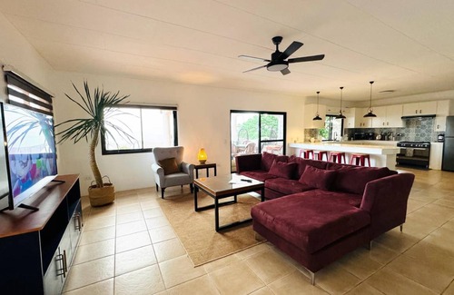 Puerto Galera Villa | 400 m² Villa ∙ 4 bedrooms ∙ 12 guests