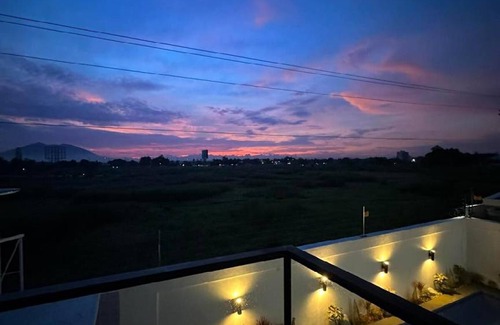 Balibago Villa | 400 m² Villa ∙ 5 bedrooms ∙ 20 guests